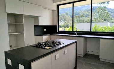 VENTA DE CASA EN EL RETIRO FIZEBAD, PARA ESTRENAR DE UN NIVEL.