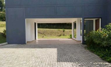 VENTA DE CASA EN EL RETIRO FIZEBAD, PARA ESTRENAR DE UN NIVEL.