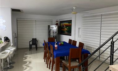 CASA EN EL CONDOMINIO LOS NGELES GIRARDOT