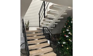 CASA EN EL CONDOMINIO LOS NGELES GIRARDOT