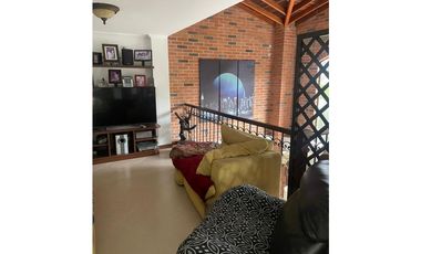 VENDO CASA EN SABANETA ANTIOQUIA