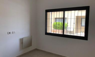 Departamento 2 ambientes en  alquiler en San Miguel