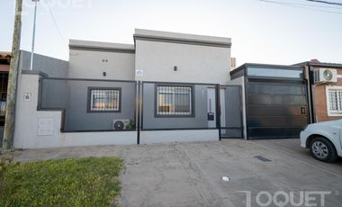 Casa en Angel Gallardo