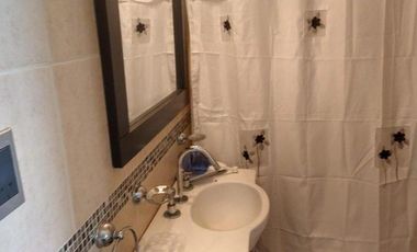 Chalet 4 ambientes con quincho