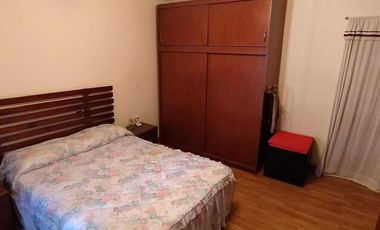 Chalet 4 ambientes con quincho