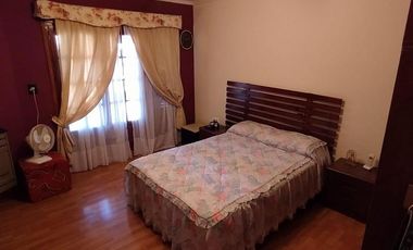 Chalet 4 ambientes con quincho