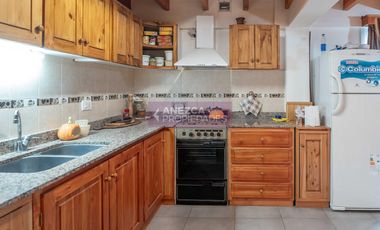 SE VENDE DEPARTAMENTO 3 AMBIENTES EL BOLSÓN  CENTRO