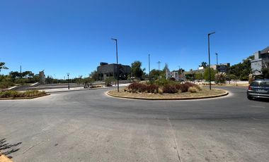 Local en alquiler en Bajo de San Isidro Gastronómico