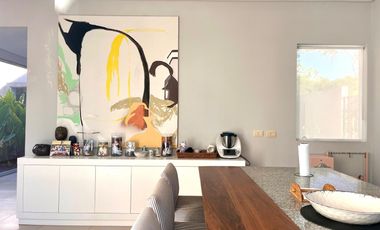 Casa en alquiler en  El Encuentro de 3 dormitorios con laguna