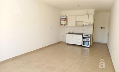 Monoambiente con Cochera en  Alquiler en Villa Ballester-  Excelente ubicación