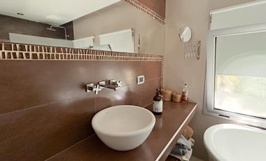 Casa en Venta con Piscina en Ranelagh Golf Club