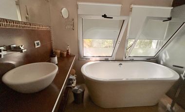 Casa en Venta con Piscina en Ranelagh Golf Club