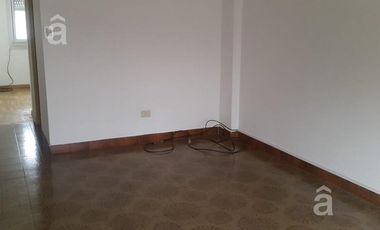 Departamento en Alquiler en Villa Ballester 2 Ambientes Amplios - Bajas Expensas