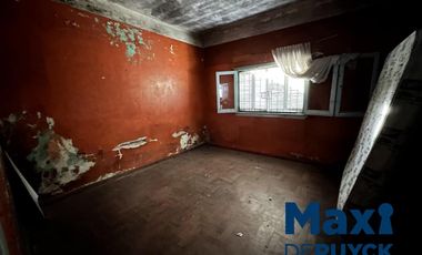 Casa 3 ambientes a reciclar, Quilmes Sur