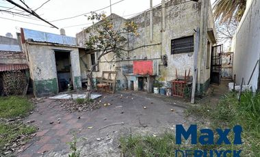 Casa 3 ambientes a reciclar, Quilmes Sur