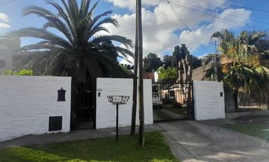 Casa con Pileta en Venta con pileta en Florencio Varela