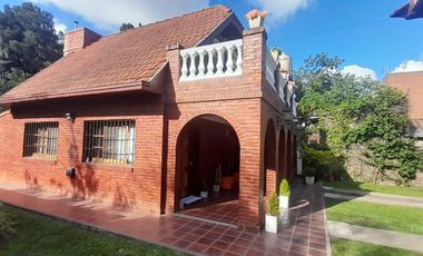 Casa con Pileta en Venta con pileta en Florencio Varela