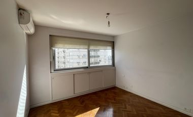 Departamento Venta o Alquiler  de 4 ambientes – Piso Alto – Edificio Panedile
