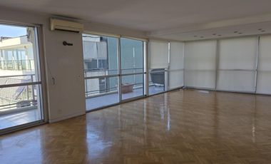 Departamento Venta o Alquiler  de 4 ambientes – Piso Alto – Edificio Panedile