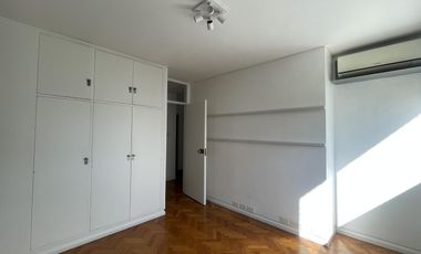 Departamento Venta o Alquiler  de 4 ambientes – Piso Alto – Edificio Panedile