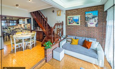 Chalet apto crédito en Colinas de Peralta Ramos