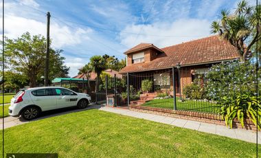 Chalet apto crédito en Colinas de Peralta Ramos