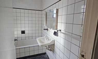 VENTA CASA MULTIFAMILIAR EN VILLA ADELINA