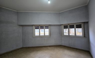 VENTA CASA MULTIFAMILIAR EN VILLA ADELINA