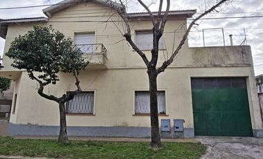 VENTA CASA MULTIFAMILIAR EN VILLA ADELINA