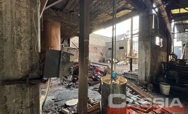 IMPORTANTE GALPON TIPO NAVE INDUSTRIAL O DEPOSITO DE 1020m2 CON OFICINAS