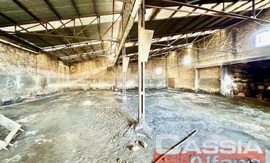 IMPORTANTE GALPON TIPO NAVE INDUSTRIAL O DEPOSITO DE 1020m2 CON OFICINAS