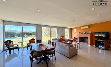 Casa en Venta en Haras Santa Maria Barrio Los Robles - 6 ambientes