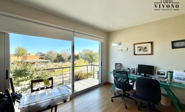 Casa en Venta en Haras Santa Maria Barrio Los Robles - 6 ambientes