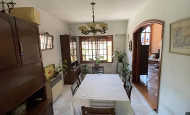 VENTA CASA 6 AMBIENTES EN CARAPACHAY