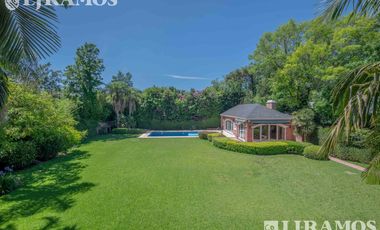 Casa en alquiler de 5 dormitorios en  La Horqueta