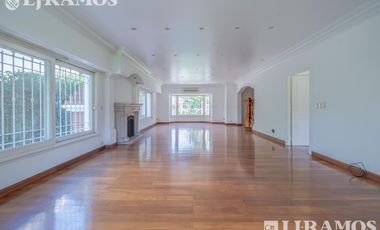 Casa en alquiler de 5 dormitorios en  La Horqueta