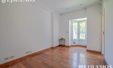 Casa en alquiler de 5 dormitorios en  La Horqueta