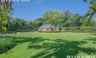 Casa en alquiler de 5 dormitorios en  La Horqueta