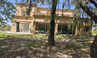 Casa en  alquiler verano en Barrio Las Glorietas, Nordelta, temporada completa 2026