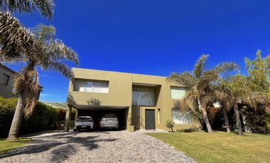 Casa en Fincas de Iraola II