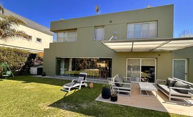 Casa en Fincas de Iraola II