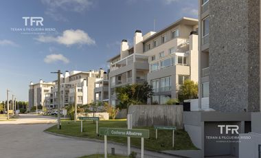 Costa Esmeralda – Venta · 3 Ambientes · Primer Piso con Balcón y Cochera