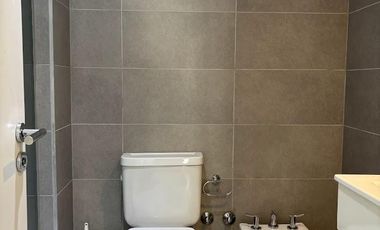 Costa Esmeralda – Venta · 3 Ambientes · Primer Piso con Balcón y Cochera