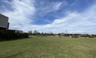 Lote al lago central Barrio Virazon Nordelta