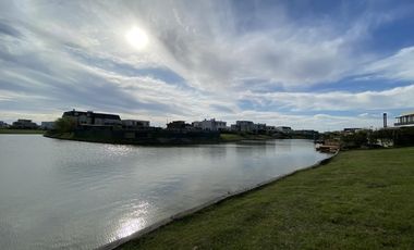 Lote al lago central Barrio Virazon Nordelta