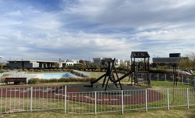 Lote al lago central Barrio Virazon Nordelta