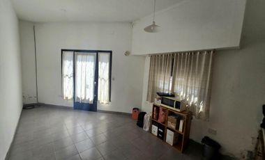 VENTA PH 2 AMBIENTES EN VILLA ADELINA