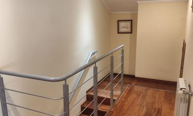 Dos viviendas independientes con quincho