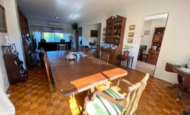 Departamento en Acassuso  3 Dorm y dependencia, vista hipodromo