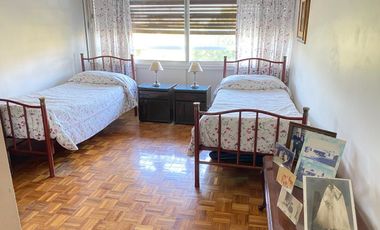 Departamento en Acassuso  3 Dorm y dependencia, vista hipodromo